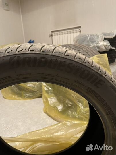 Bridgestone Alenza 001 275/40 R20 и 315/45 R20 110Y