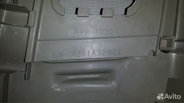 Обшивка стойки левой Митсубиси Аутлендер