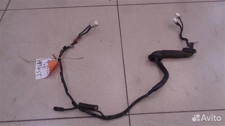 Проводка двери багажника Infiniti QX56 JA60 2004