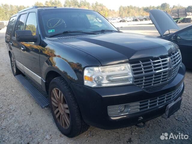 В разборе Lincoln Navigator 2008 год