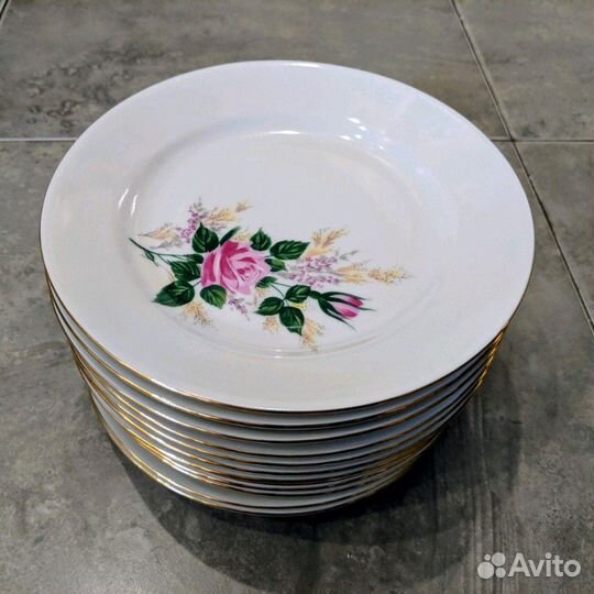 Винтажное блюдо для торта и 12 десертных тарелок