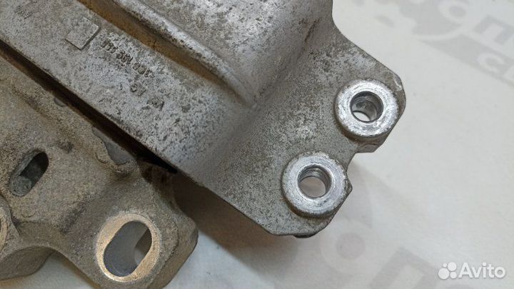 Опора двс Volkswagen Tiguan 5N1 cawa 2010