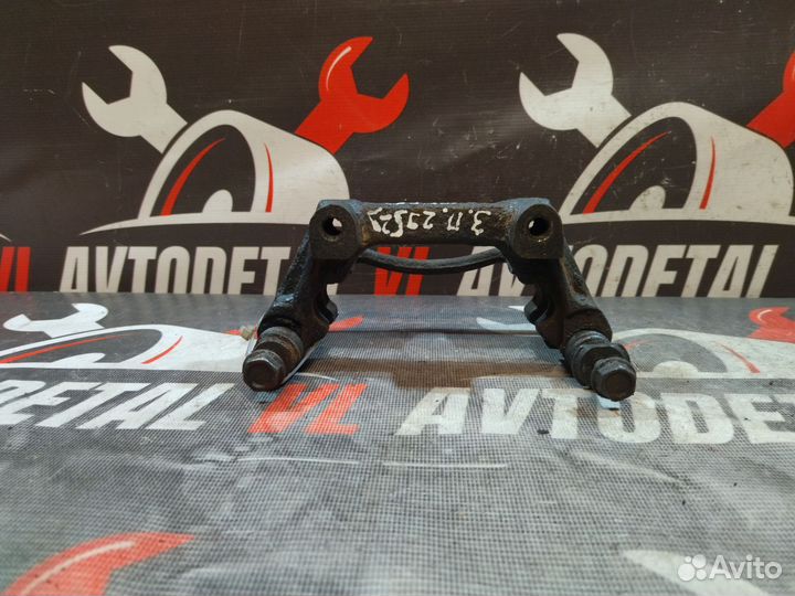 Скоба суппорта задняя Ford Mondeo 3