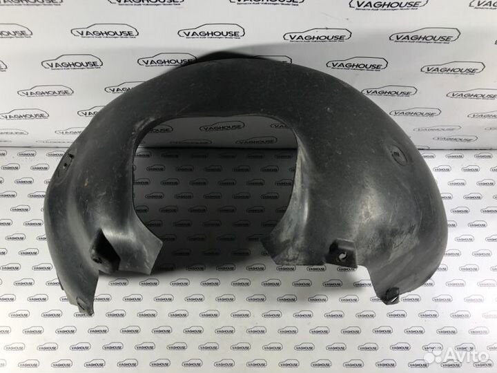 Подкрылок задний левый Ford Mondeo MK 1 1994