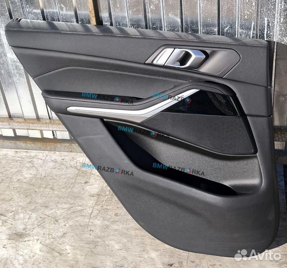Обшивка двери задней левой BMW X5 G05 2021