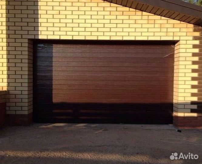 Секционные ворота