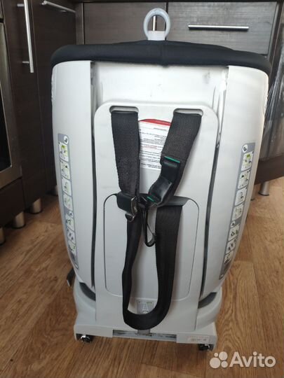 Автокресло britax romer trifix 9 18