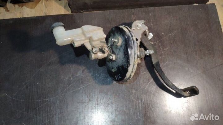 Бачок главного тормозного цилиндра Toyota Belta