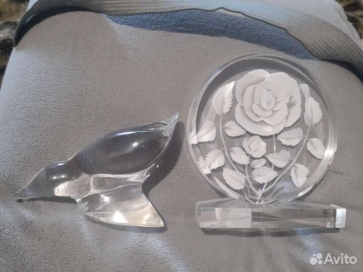 Сувенир акула оргстекло.Цветы,птица