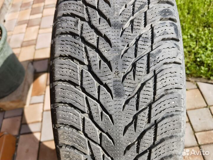 Nokian Tyres Hakkapeliitta R3 SUV 235/55 R20 102R