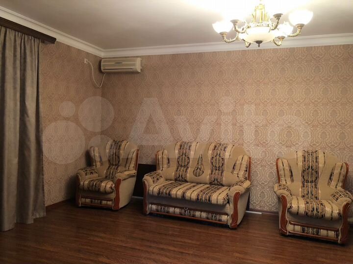 Дом 100 м² на участке 1 сот.