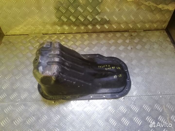 Поддон двигателя Pajero (97-08) 2.8 TD б\у