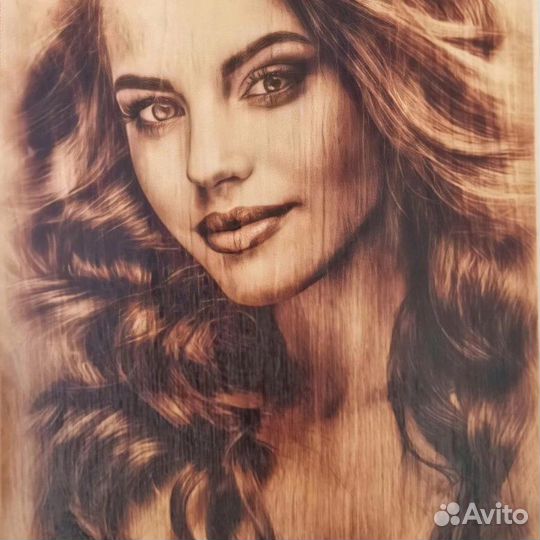 Портрет по фото на дереве