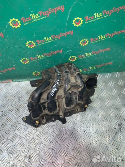 Впускной коллектор Volkswagen Golf 4