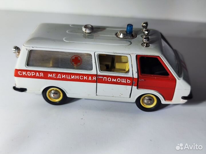 Модель раф 22031, А27, Скорая, СССР, 1:43