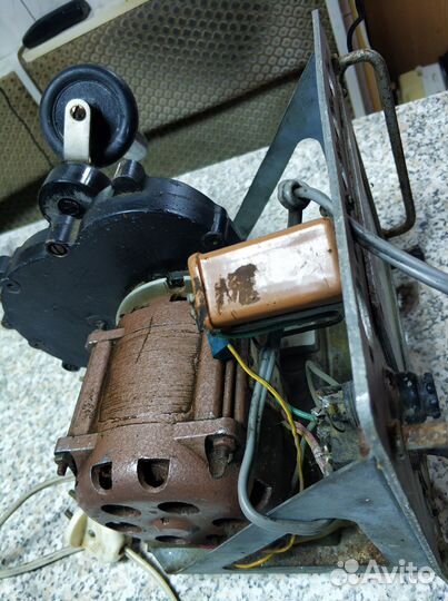 Моталка для пряжи электрическая