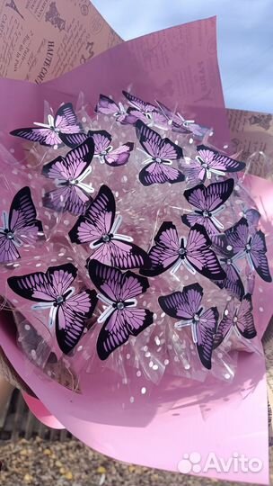 Букеты из бабочек светящиеся