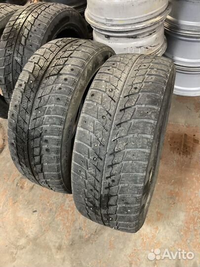 Landsail Ice Star IS33 215/55 R17