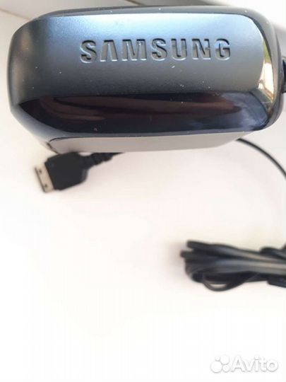 Сетевое и автомобильное зарядное устройство