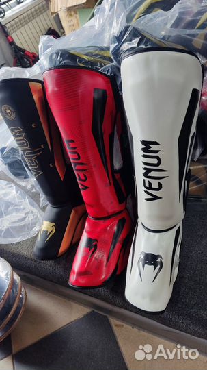 Защита голени, боксёрские перчатки venum EVO