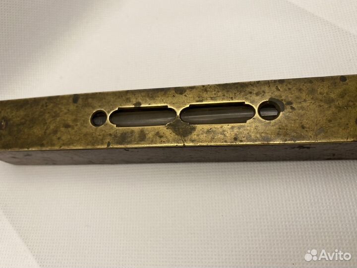 Старинный уровень деревянный