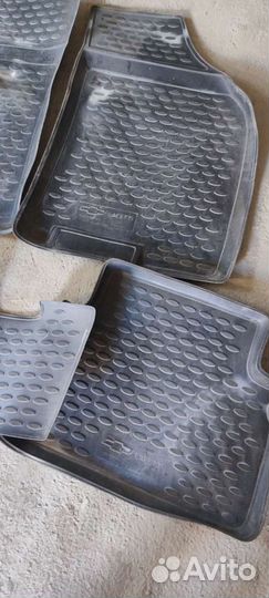 Коврики резиновые на lacetti