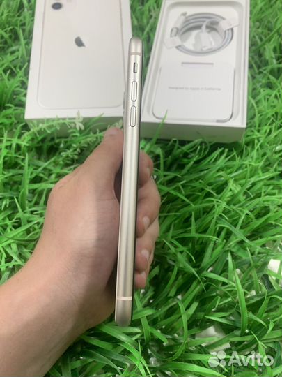 iPhone 11 64 GB RU/A