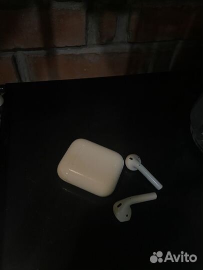 Airpods 2