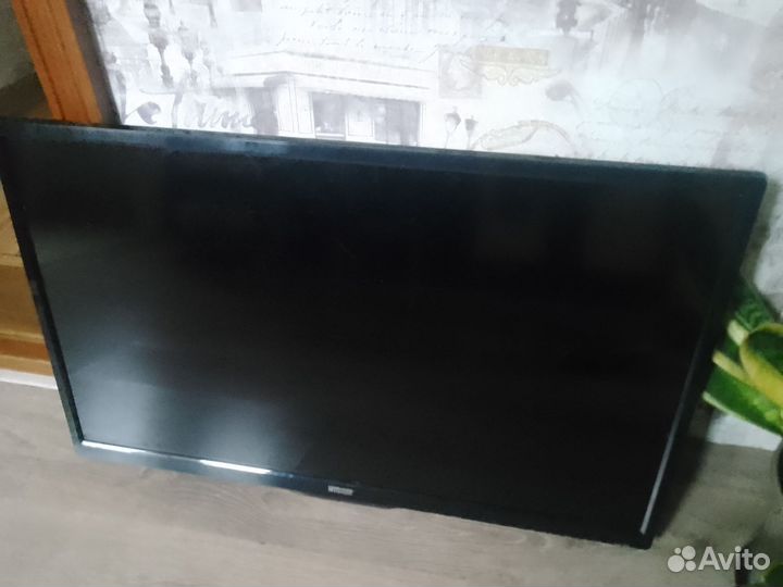 Телевизор на запчасти