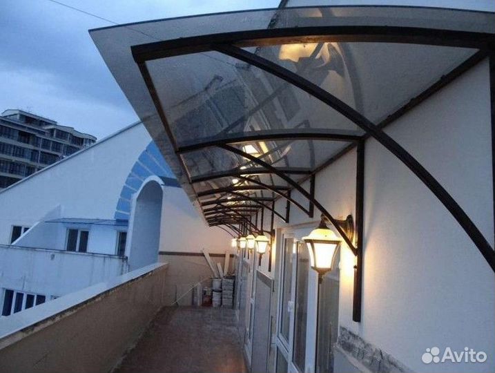 Монолитный поликарбонат с завода