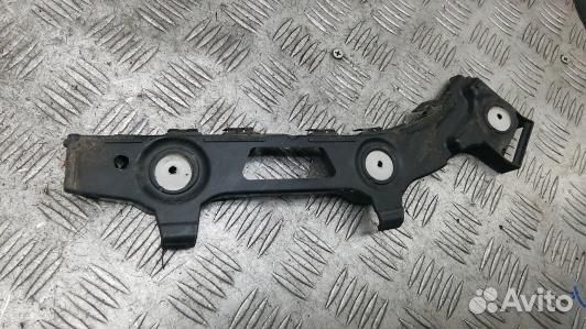 Крепление бампера заднее opel zafira B (HBR05HN01)