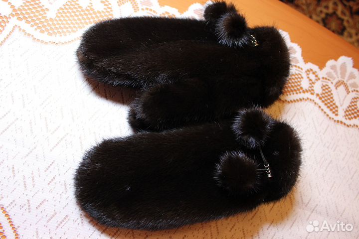 Варежки женские из норки