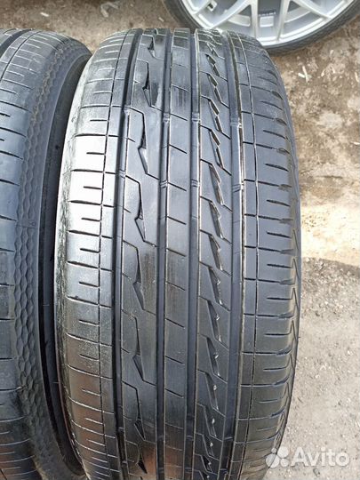 Bridgestone Alenza LX100 265/65 R17