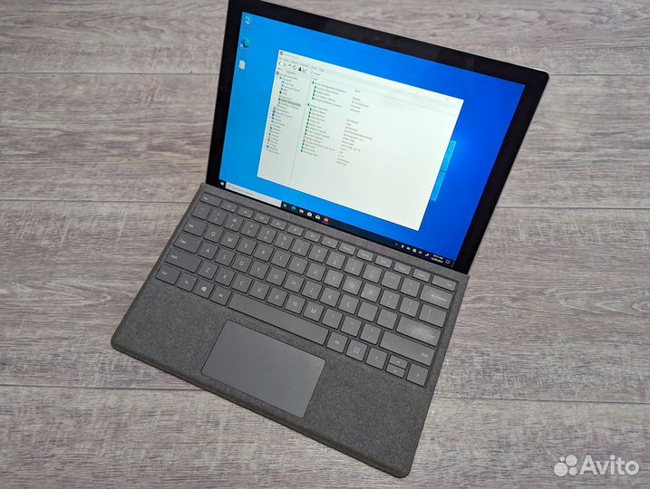 Microsoft Surface Pro 6 i5-8250U 8GB 256 SSD Уценк