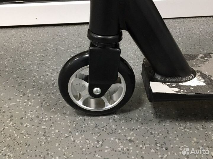 Самокат трюковой