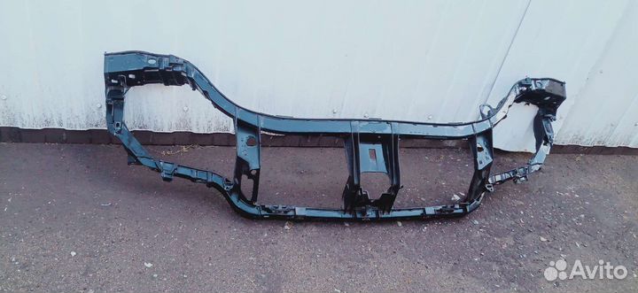 Панель передняя (телевизор)на форд Мондео 4