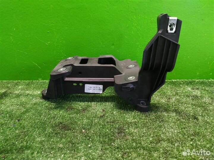 Кронштейн кулисы кпп Ford Focus 3 (CB8) 2015