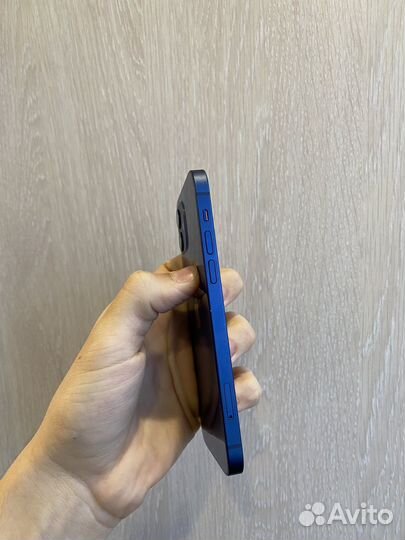 iPhone 12, 64 ГБ