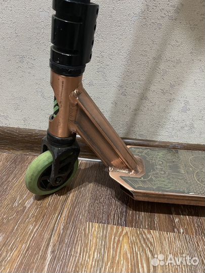 Трюковой самокат