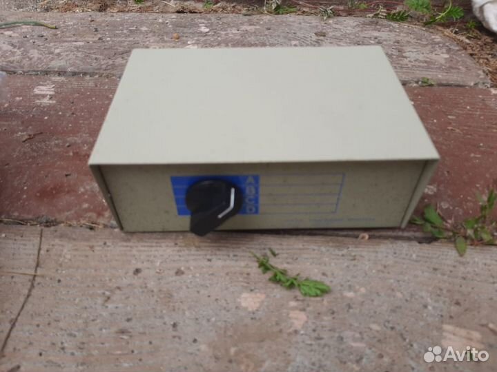 Переключатель устройств Data switch