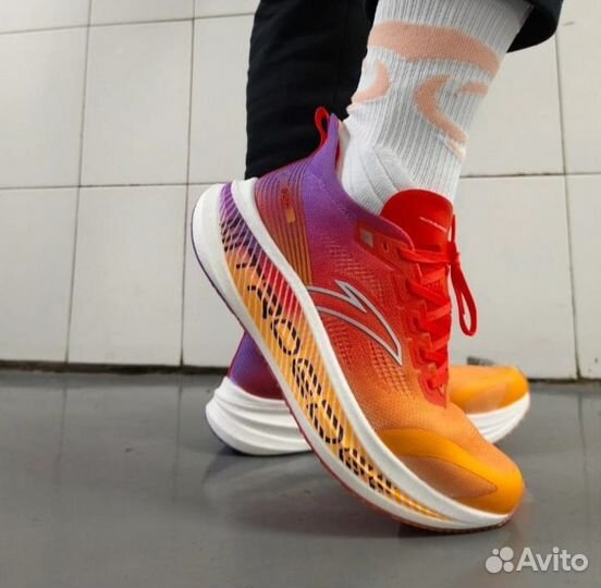 Карбоновые кроссовки Anta Running