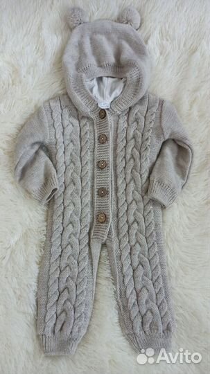 Вязаный комбинезон для малыша