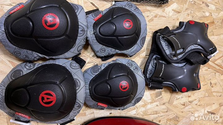 Детский шлем и защита Reaction