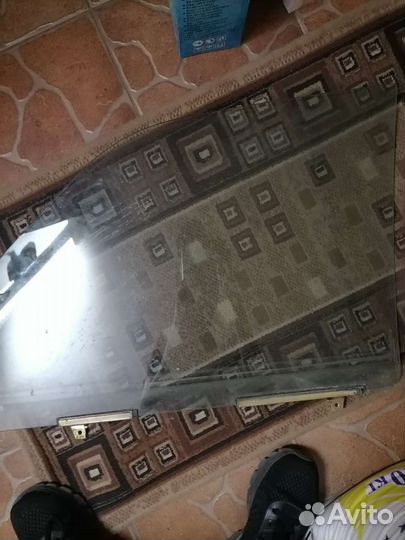 Стекло пер прав