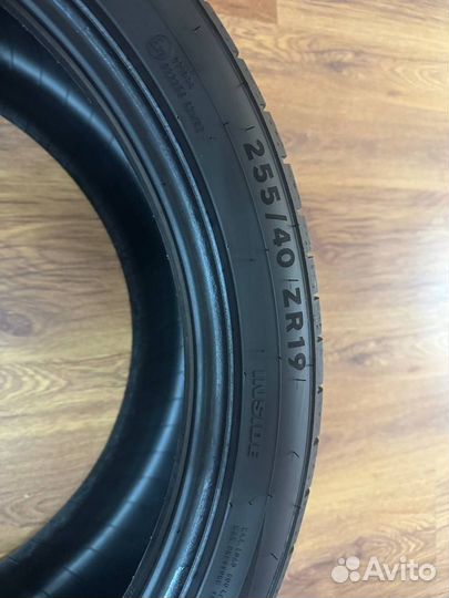 Ikon Tyres Autograph Ultra 2 255/40 R19 100Y