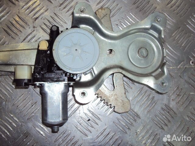 Стеклоподъемник Colt 6 (02-12) электро зад L б\у