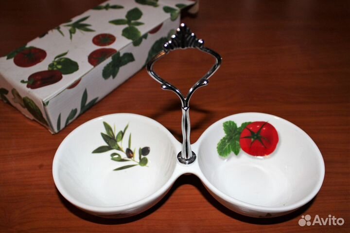 Менажница фарфоровая