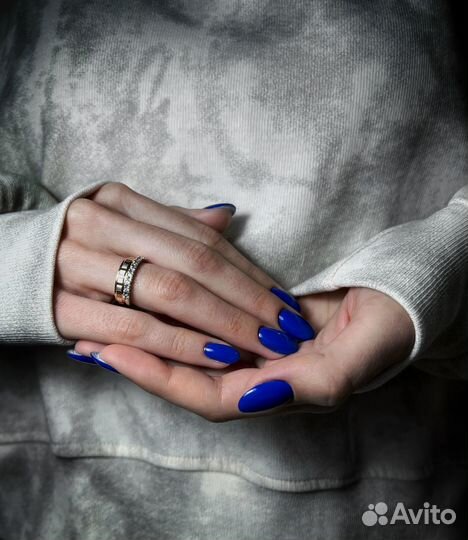 Модель на маникюр