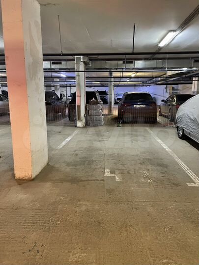 Машиноместо, 14 м²