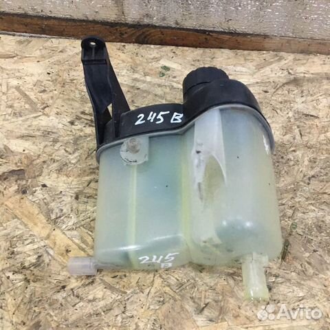 Расширительной бочок Mercedes w245